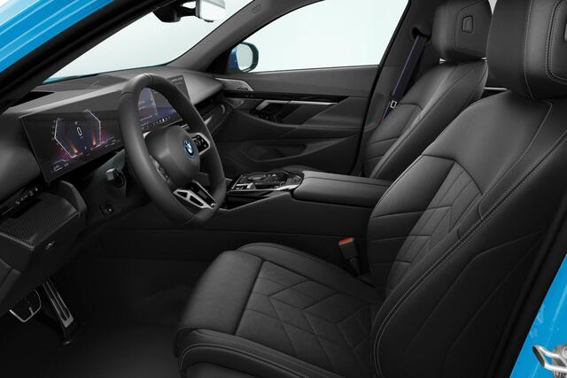 BMW 5-SERIE Sedan 550e xDrive