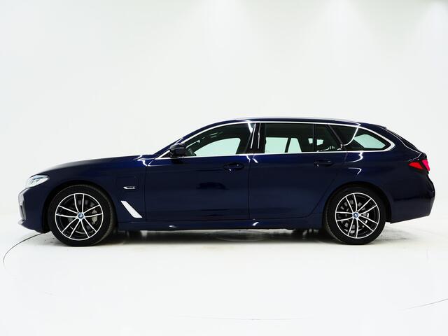 BMW 5-SERIE Touring 530e xDrive M Sport | Harman/Kardon | LaserLED | Adaptive Cruise | Sportstuur | Keyless | Camera | Carplay