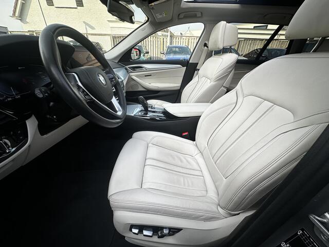 BMW 5-SERIE Touring 530e xDrive Lazer|Pano|ShadowLine|Elek.Trek