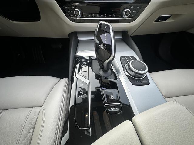 BMW 5-SERIE Touring 530e xDrive Lazer|Pano|ShadowLine|Elek.Trek