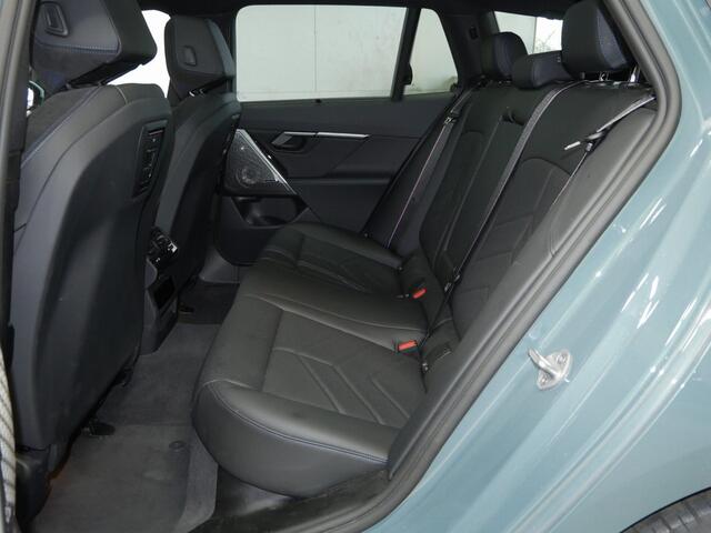 BMW 5-SERIE Touring 550e xDrive M-Sport Pro | 20" | Panorama | CoPilot | Bowers & Wilkins | Trekhaak |