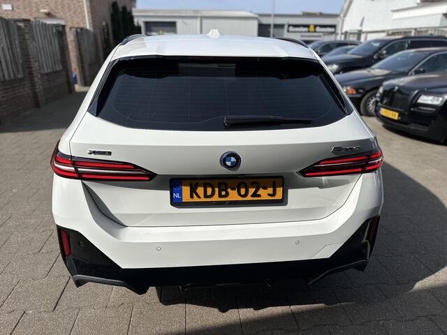BMW 5-SERIE Touring 530e xDrive M-Sport