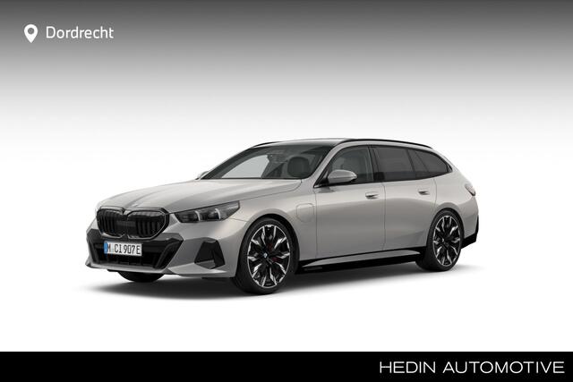 BMW 5-SERIE Touring 530e M Sport Edition | Trekhaak | Panorama| Ventilatie | Driving Ass. Plus