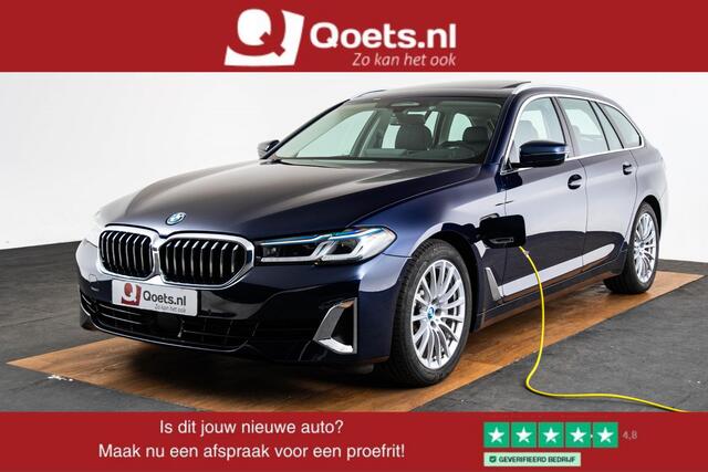 BMW 5-SERIE Touring 530e xDrive Luxury Line - Panoramadak - Driving Assistant Professional - Soft-Close - BMW Laserlight - Comfort Access - Head up - Comfortstoelen - Massage stoelen - Stuurwielrand verwarmd -