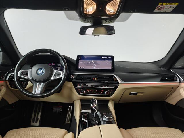 BMW 5-SERIE 545e xDrive High Executive | Harman / Kardon | Panoramadak | Stoelverwarming |