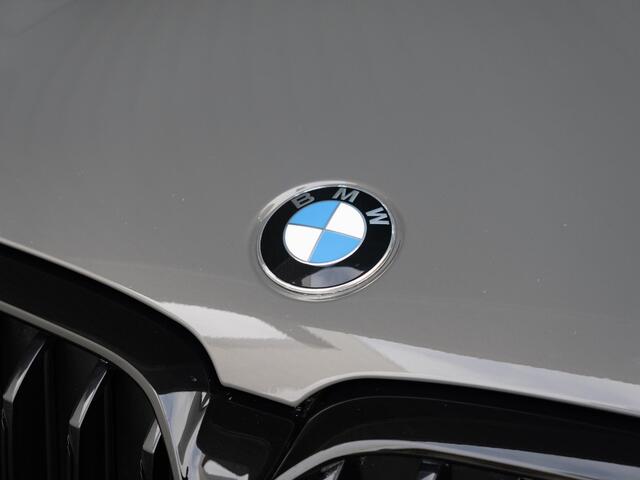 BMW 5-SERIE Sedan 530e | High Executive | M Sportpakket | Stoelverwarming | PDC | 19'' | Trekhaak