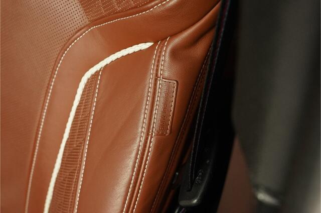 BMW 5-SERIE Touring 530i High Executive M-Sport Pano Laser ACC H/K Memory 20"