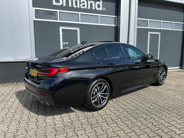 BMW 5-SERIE 530e X-drive High Executive M-Sport bj2021 *Leer *Led *Cruise *