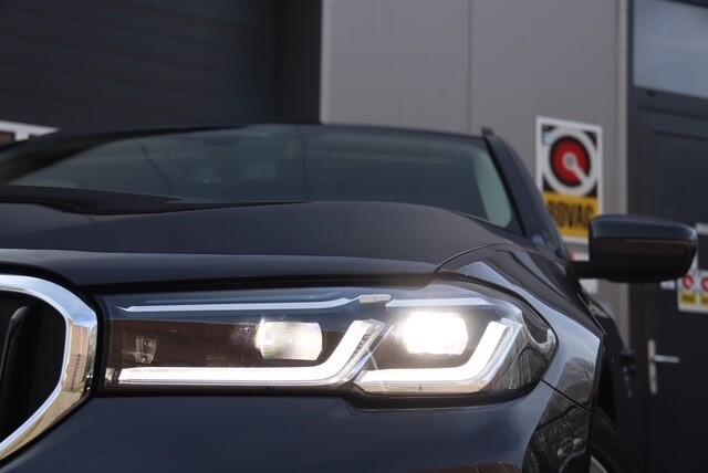 BMW 5-SERIE Touring 530e Business Edition Plus, Carplay, Camera, Laser, Elektr Trekhaak, Memory