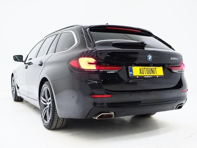 BMW 5-SERIE Touring 530e Shadow Line | NL auto | Leder | LaserLED | Camera | Memory | Dodehoek | Cruise | DAB | Carplay