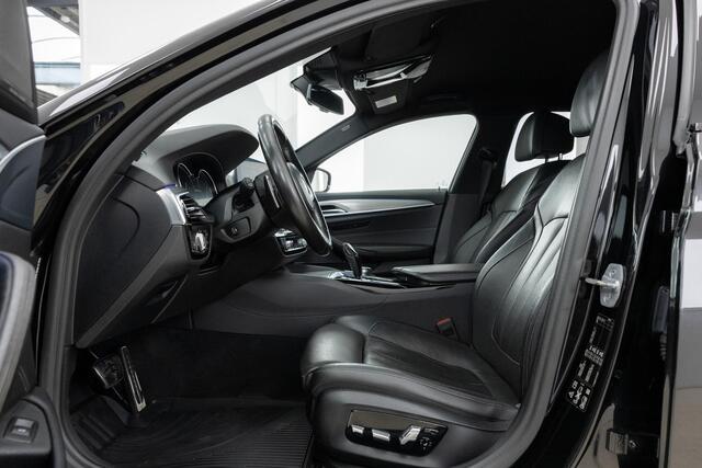 BMW 5-SERIE Touring M550d xDrive Standkachel, 360, Head-Up, 2e Eig!