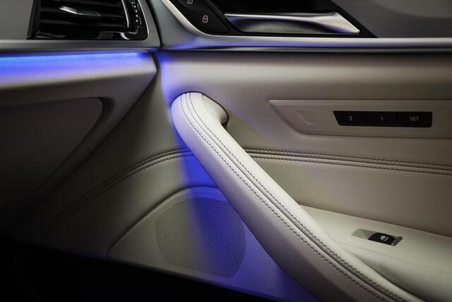 BMW 5-SERIE 520i Business Edition Plus | SAFETY / PARKING- PACK | STOELVENTILATIE | ACHTERBANKVERWARMING | 360 CAMERA