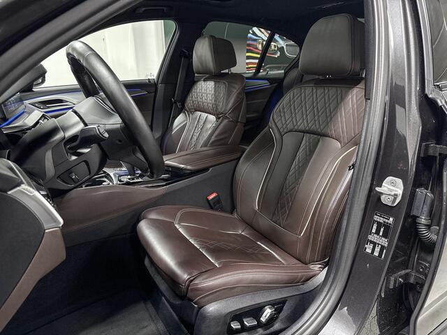 BMW 5-SERIE Sedan 520i High Executive | M Sportpakket | BMW Display Key | Head-Up Display | Stoelverwarming | Comfort Access | Panoramadak