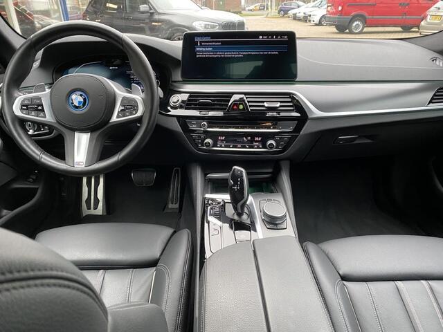 BMW 5-SERIE 530e xDrive High Executive/ M pakket/ leder