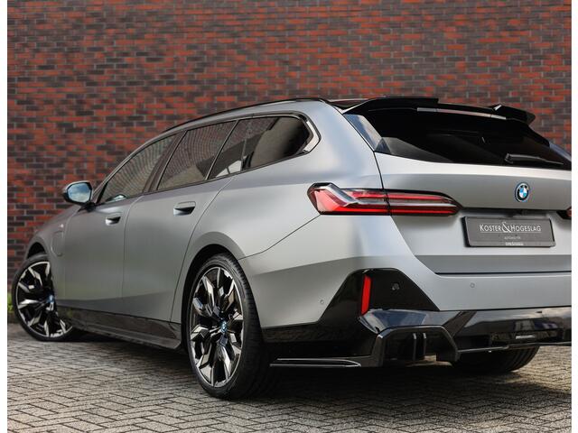 BMW 5-SERIE Touring 530e Touring | M performance - Pano - Trekhaak