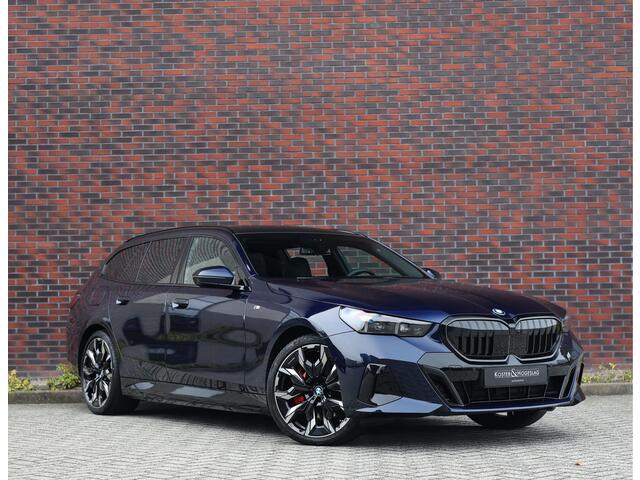 BMW 5-SERIE Touring 550e xDrive | Pano - Trekhaak - B&W