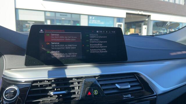 BMW 5-SERIE Touring 520d High Executive Edition