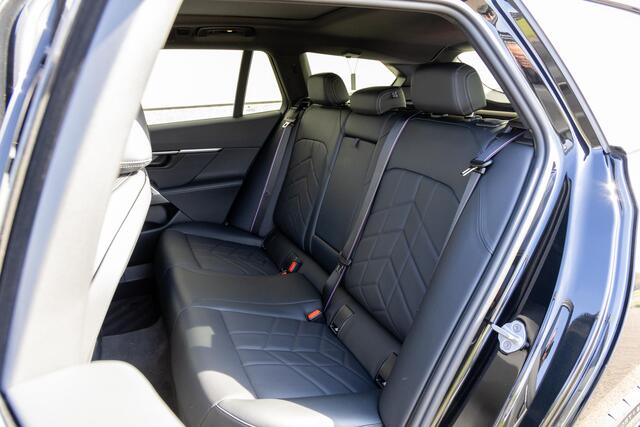 BMW 5-SERIE Touring 530e / AC Schnitzer optik pakket + LM velgen / Head-up