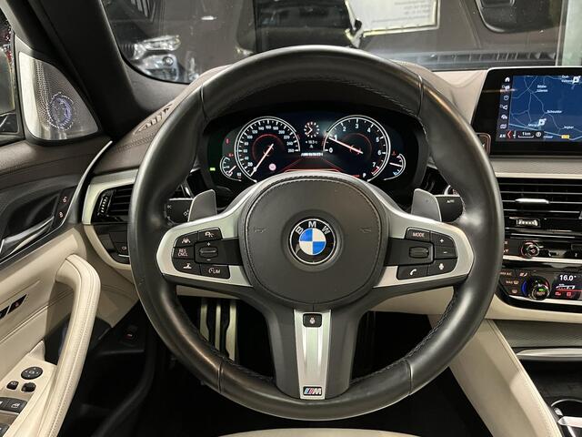 BMW 5-SERIE M550i xDrive High Executive 2017 VOLL OPTIES*NP ¤153.000,- 2e EIG*DEALER O.H..