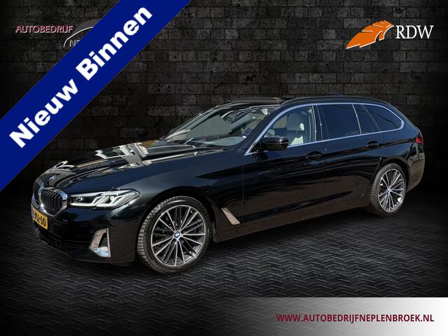 BMW 5-SERIE Touring 520i High Executive | Pano | Leder | 04-2021 98.473 KM