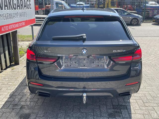 BMW 5-SERIE Touring 530e xDrive High Executive M Sport 18''/Panoramadak/Laser LED/Trekhaak/Head-up/Keyless/Dodehoek/Camera/Apple Carplay & Android Auto/HiFi