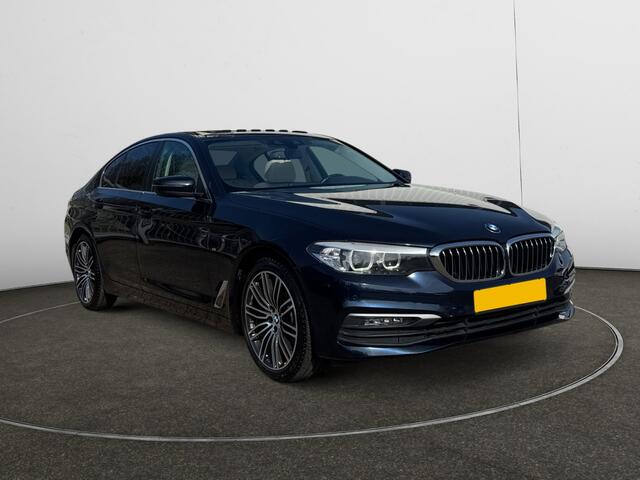 BMW 5-SERIE 520i High Executive Aut- Panoramadak, Xenon Led, Elek Interieur, Keyless