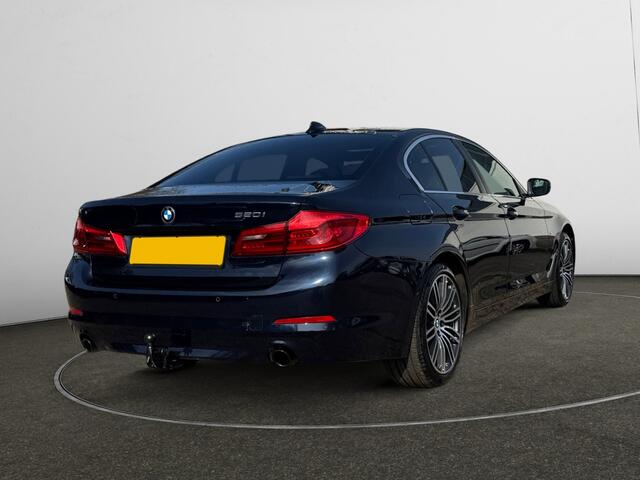 BMW 5-SERIE 520i High Executive Aut- Panoramadak, Xenon Led, Elek Interieur, Keyless