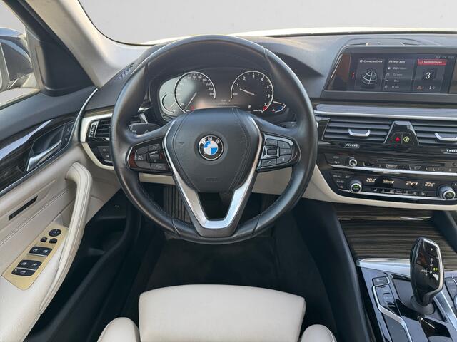BMW 5-SERIE 520i High Executive Aut- Panoramadak, Xenon Led, Elek Interieur, Keyless
