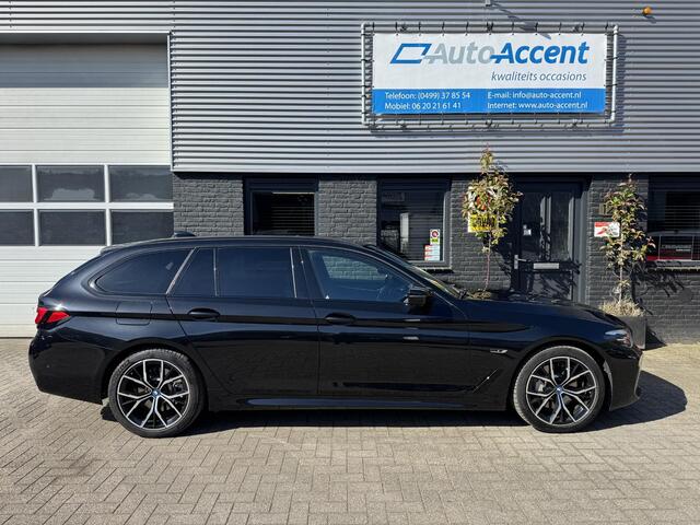 BMW 5-SERIE Touring 530e xDrive Business Edition Plus Pano/Leder/Camera/58dkm...