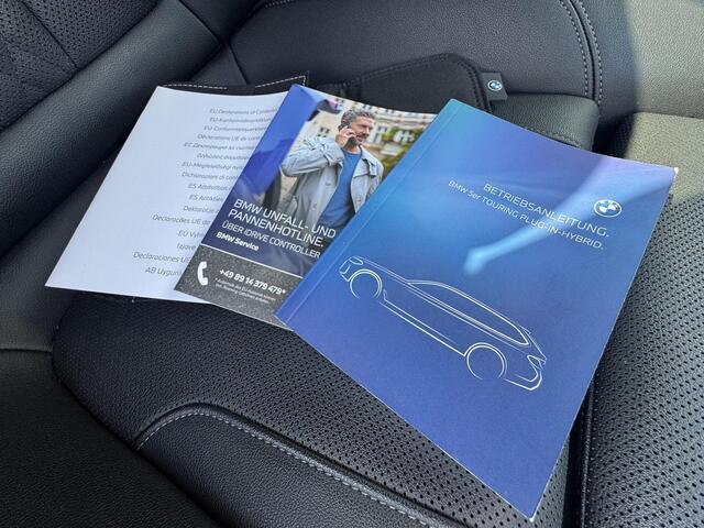 BMW 5-SERIE Touring 530e xDrive Business Edition Plus Pano/Leder/Camera/58dkm...