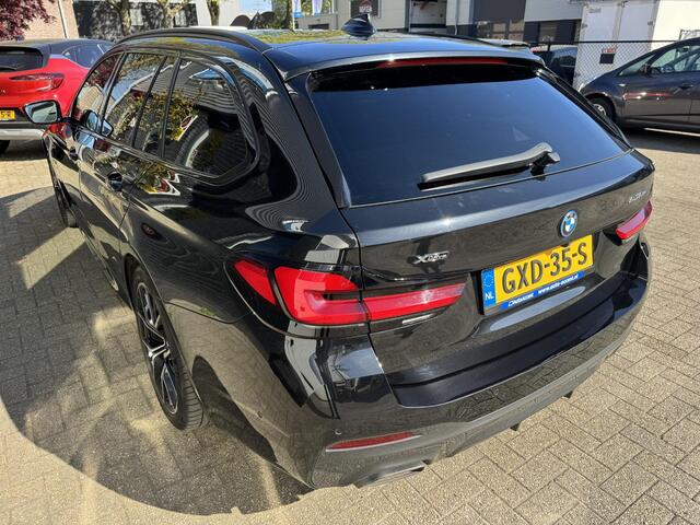BMW 5-SERIE Touring 530e xDrive Business Edition Plus Pano/Leder/Camera/58dkm...