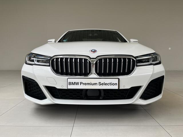 BMW 5-SERIE Sedan 530e M-sport | Laser | Hifi | Diving Ass. Prof