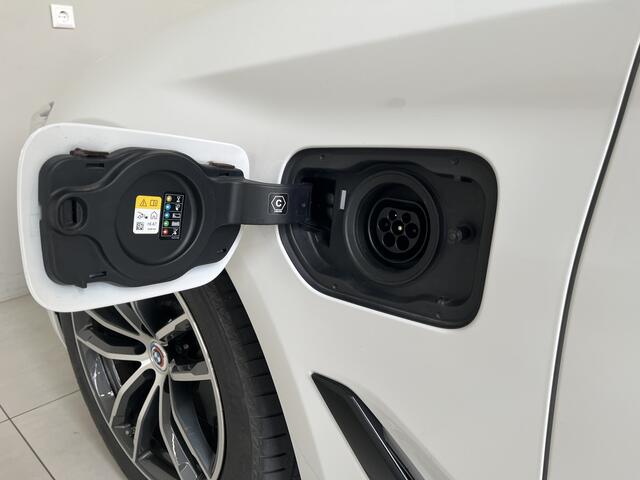 BMW 5-SERIE Sedan 530e M-sport | Laser | Hifi | Diving Ass. Prof