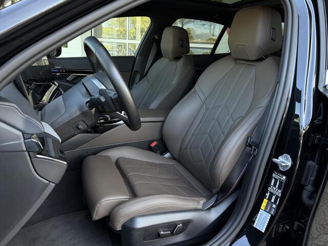 BMW 5-SERIE 530e M SPORT PRO | STOELVENTILATIE | PANORAMA | HARMAN KARDON | COMFORTPACK | 21 INCH |