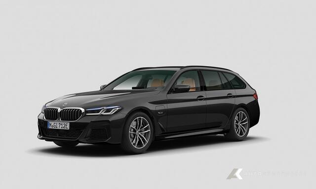 BMW 5-SERIE 530 530e xDrive Touring M Sport | Comfort Seats | Head-Up | Driving Ass. Professional | Trekhaak | Laser | Memory |