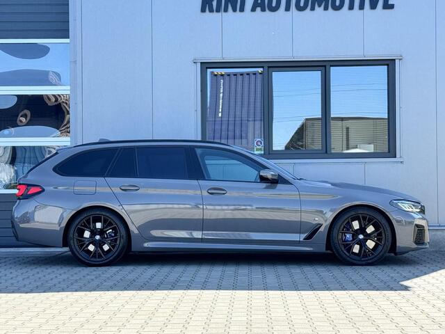 BMW 5-SERIE Touring 530d High Executive 286 PK | M sport | Laser | 19 Inch | H/K | Keyless