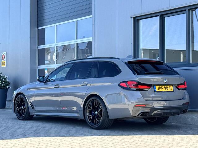 BMW 5-SERIE Touring 530d High Executive 286 PK | M sport | Laser | 19 Inch | H/K | Keyless