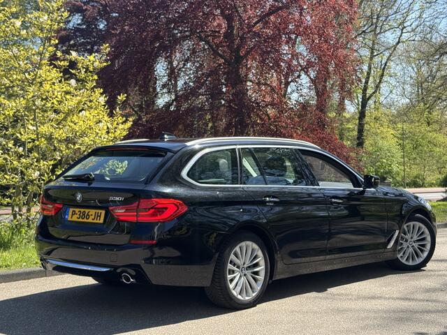 BMW 5-SERIE 530 i TOURING, PANORAMADAK, 1:19! High Executive