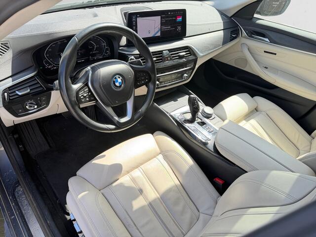 BMW 5-SERIE 520e Business Edition Plus- Laserlight, Schuifdak, Full Memory, Active Cruise, Virtual cockpit