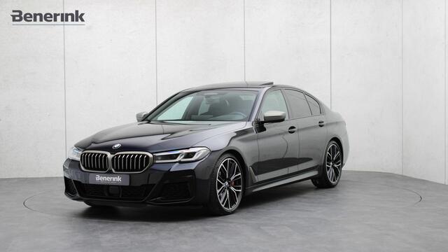 BMW 5-SERIE M550i xDrive High Executive | Bowers & Wilkins | Schuifdak | Head-up | Standkachel | Laserlight | Sofr-Close | Trekhaak