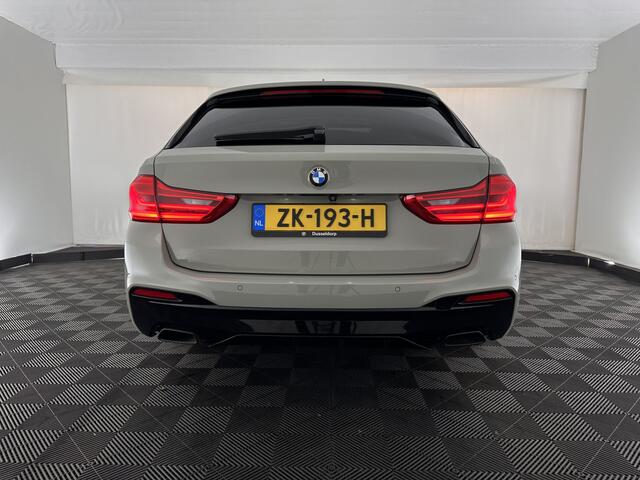 BMW 5-SERIE Touring 530i High Executive M-Sportpack (INCL.BTW) Aut. *PANO | HEAD-UP | LEATHER | TOPVIEW | HARMAN/KARDON | FULL-LED | ADAPTIVE-CRUISE | BLINDSPOT | HEATED-COMFORTSEATS | KEYLESS | DAB | DIGI-COCKPIT | PRIVACY-GLASS | SHIFTPADDLE