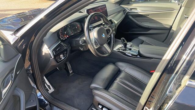 BMW 5-SERIE 540i M-Sport | Adaptive Drive | CoPilot | Comfortzetels | Privacy Glass | 18" | 333 pk 6 in lijn |