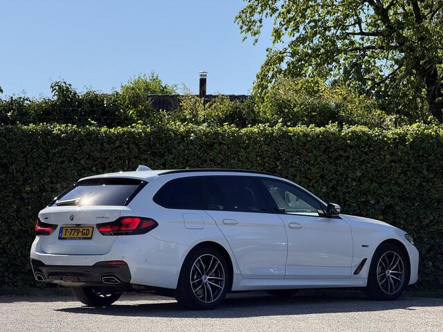 BMW 5-SERIE Touring 530e xDrive | M-Sport | Driv. Ass. Prof. | Act. Steering | Stuur + Stoelverw. | Laser | Head-Up