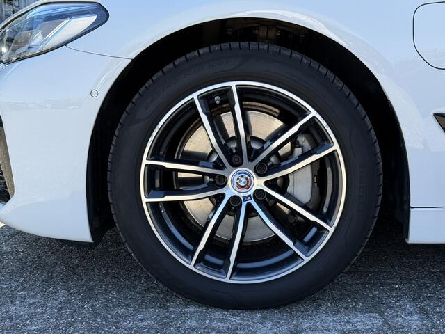 BMW 5-SERIE Touring 530e xDrive | M-Sport | Driv. Ass. Prof. | Act. Steering | Stuur + Stoelverw. | Laser | Head-Up