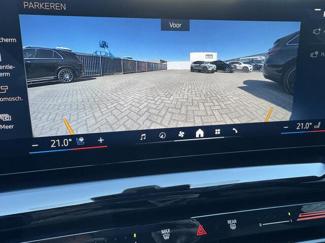 BMW 5-SERIE 520i M Sport NEW MODEL ! super dikke uitvoering, leer, HEAD UP, stoelverwaimg en koeling, stuurverwarming, Harman Kardon, etc