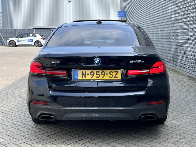 BMW 5-SERIE 545e xDrive Business Edition Plus / Pano / Leder / 360 Camera / Harman-kardon / Dodehoek herkenning / Laser light /