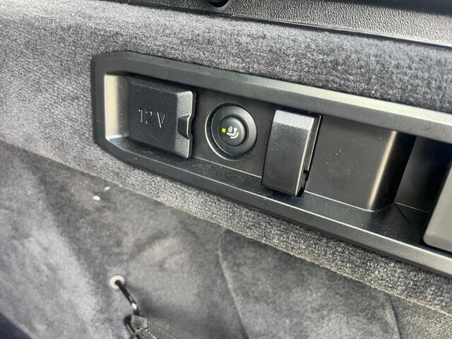 BMW 5-SERIE Touring 530e M-Pakket | Harman Kardon | Elektrisch wegklapbare trekhaak | Leder | december 25 | Ned. Auto