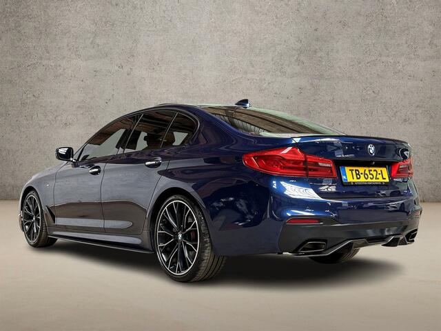 BMW 5-SERIE 520i M Sport High Executive 184Pk Automaat (PANORAMADAK, M PAKKET, GROOT NAVI, MEMORY SEATS, 360 CAMERA, STOELVERWARMING, GETINT GLAS, SFEERVERLICHTING, NIEUWSTAAT)