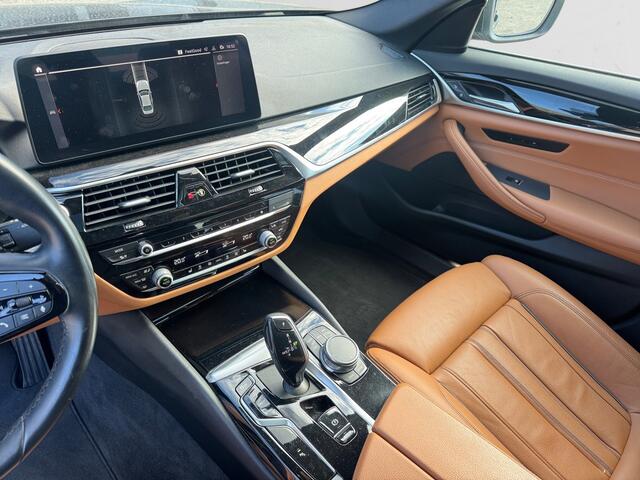 BMW 5-SERIE 520i Business Edition Plus Schuifdak, Laser Light, Nappa Leder Interieur, Full Memory