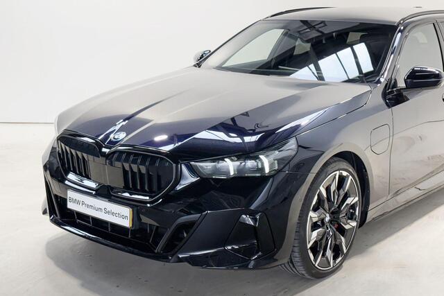 BMW 5-SERIE Touring 550e xDrive Innovations Pack M Sportpakket Pro Aut.